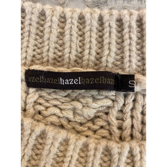 Hazel Cable Knit Sweater Size Small Boat Neckline  Loose Chunky Knit  Relaxed - Picture 8 of 10